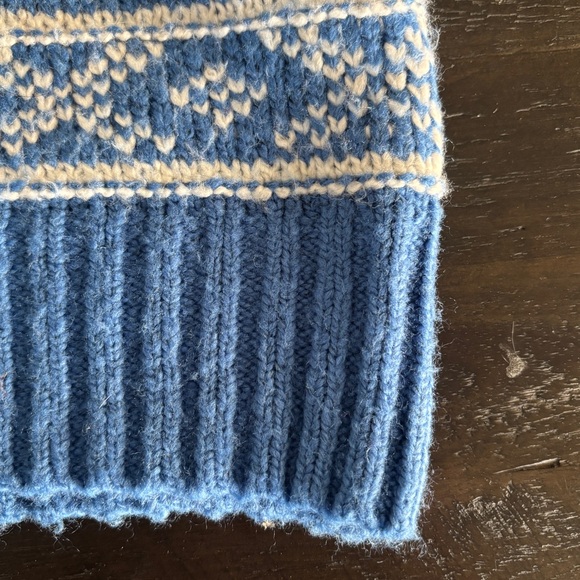American Eagle Fair Isle Blue and White Sweater Woman's Size XS - Picture 7 of 11